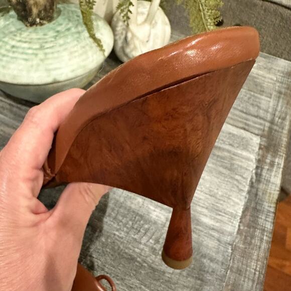 GIA BORGHINI / RHW
Strappy Leather Wedge Sandals - Picture 12 of 15